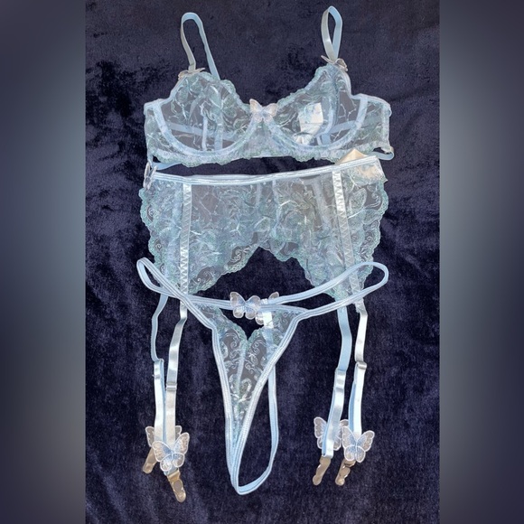 3 Piece Lingerie Set - Picture 1 of 4